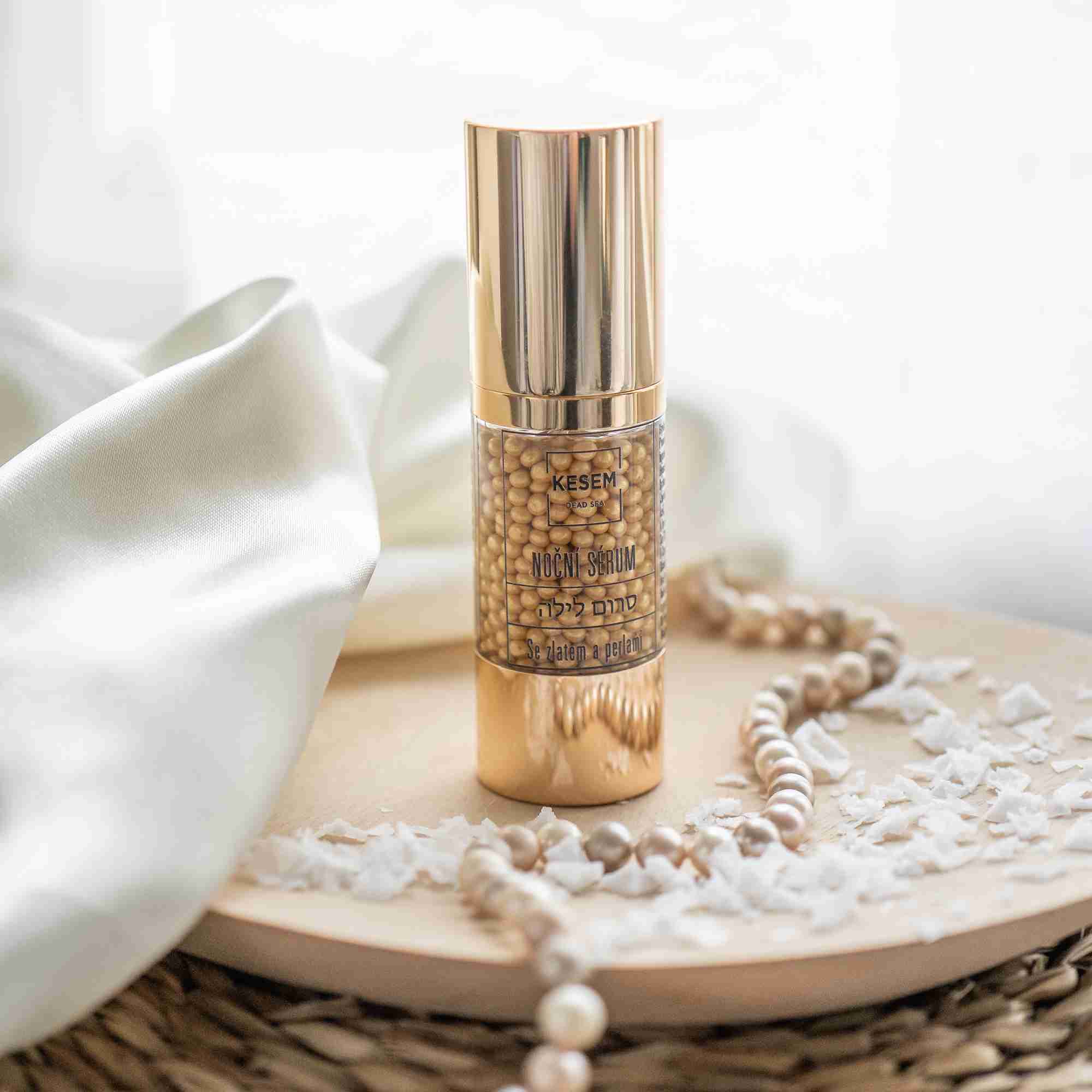 AVA4004 Nocni serum se zlatem a perlami_11zon